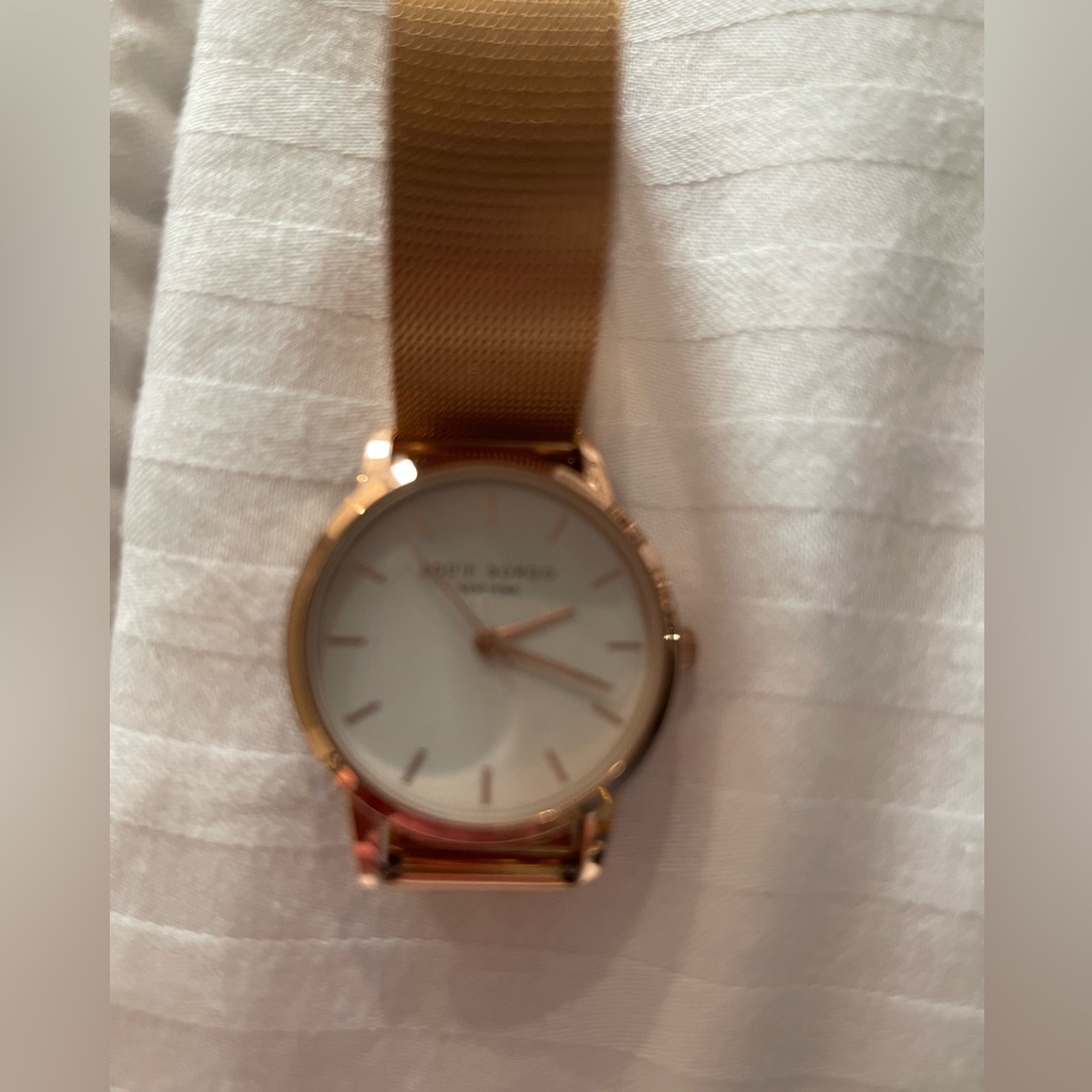 Rose Gold Watch With White Dial Rose Gold Watch With White Dial